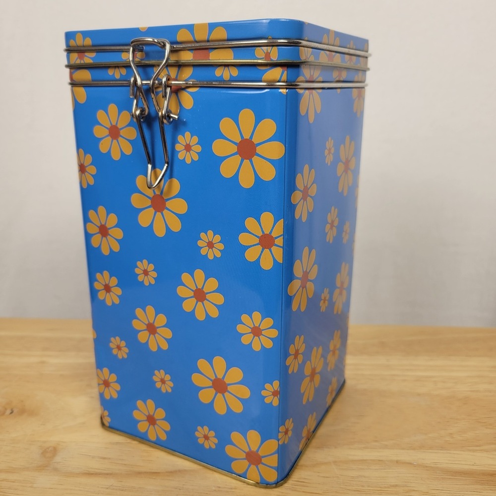 Vintage 70s Flower Power Metal Canister Retro Blue Daisy Kitchen Storage Tin Lid